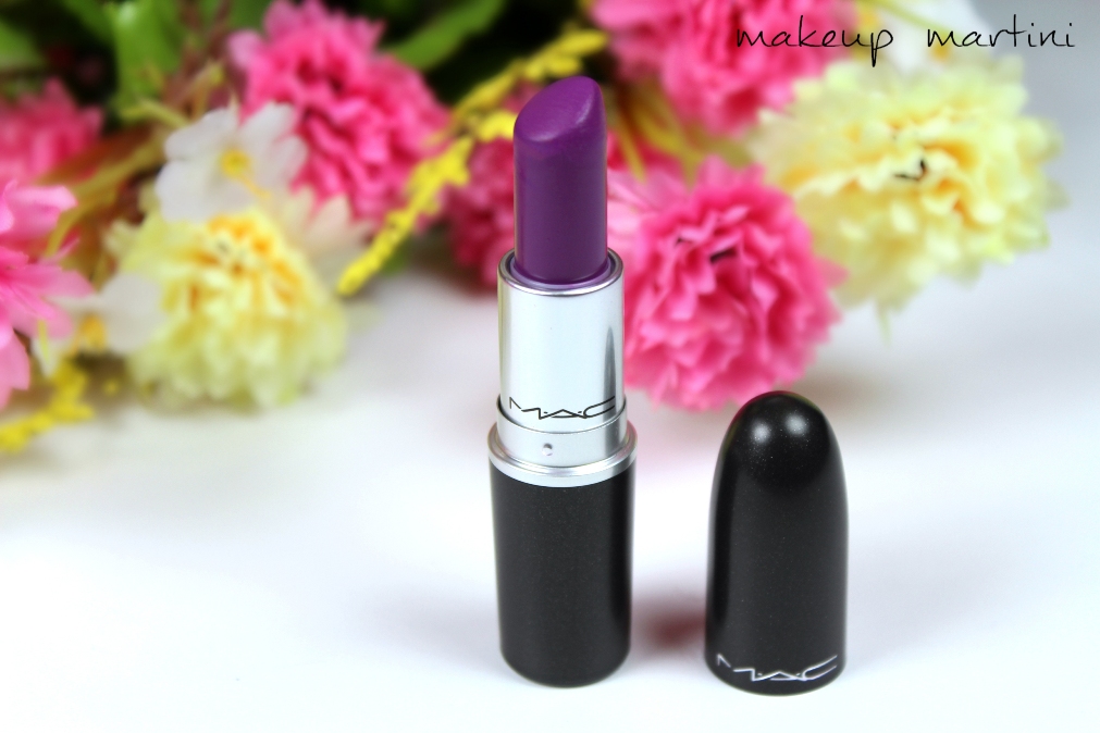 Popular MAC Lipsticks - MAC Heroine Lipstick 