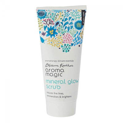 Best Face Scrubs For Oily Skin: Aroma Magic Mineral Glow Scrub